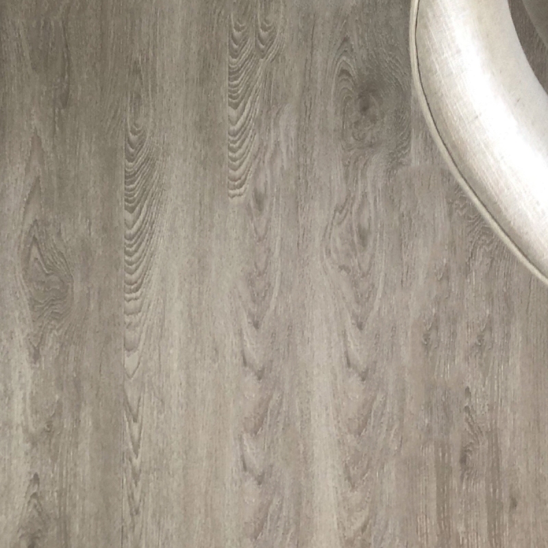 Piso Vinílico Graddus SPC Click Cinza Clássico 5mm x 22,86cm x 122,00cm